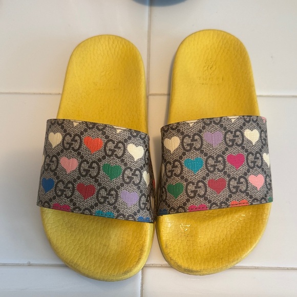 Gucci Kids Multicolor Heart Slides - Picture 1 of 4